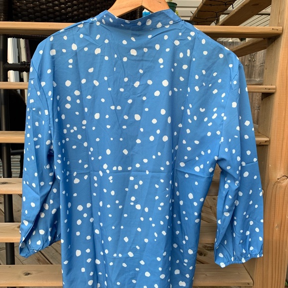 This blue top hits the “spot” NWT - Picture 2 of 6